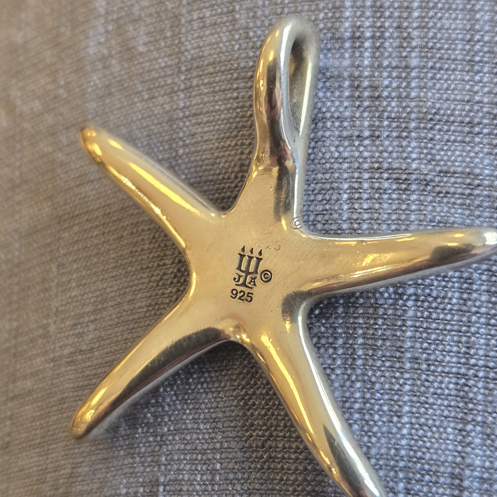 James Avery Sterling Silver HTF Starfish Pendant - Picture 3 of 3